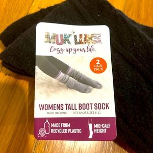 NWT Womens Cozy socks